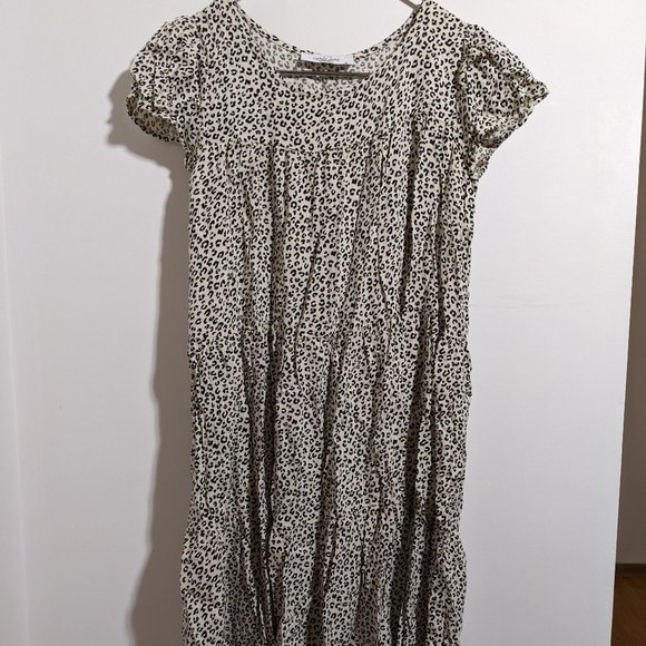 Carly Jean Los Angeles Patterned Dress - Picture 2 of 2